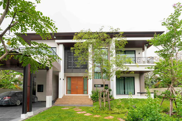 รับสร้างบ้านครอบครัวปิยะวาท